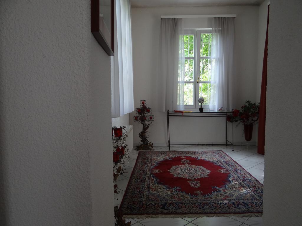 Chateau Mesny Gite Au Fil Des Pages Vic-sur-Seille エクステリア 写真
